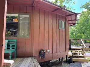 Terrace/patio - Roundhouse Cabin in Pigeon Forge …in town  (Pigeon Forge)