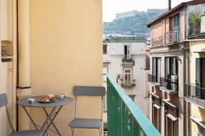 Comfort Room, 1 Double Bed, City View | City view - Vico Monteleone (Naples)