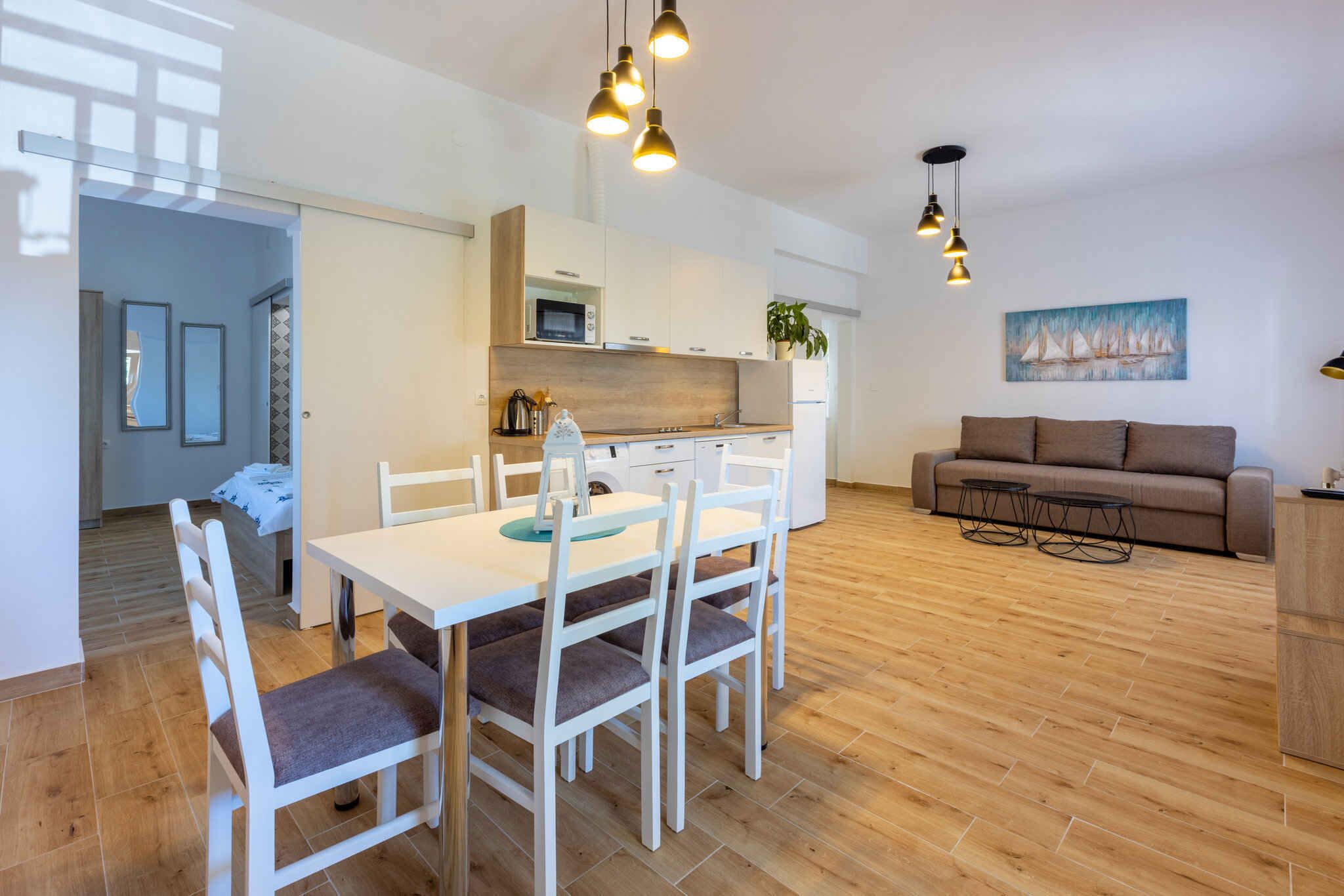 المنشأة من الداخل