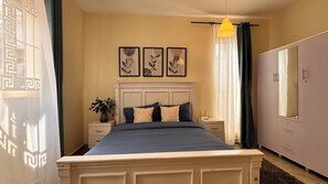 3 bedrooms, iron/ironing board, travel cot, free WiFi