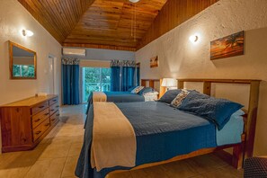 8 bedrooms, desk, iron/ironing board, free WiFi