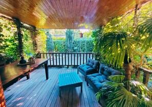 Terrace/patio - Chalet in de Jungle op Bospark Ijsselheide Hattembroek (Hattemerbroek)