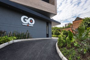 Exterior - Go Living and Suites by Jalo (Medellín)