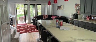 Family-sized Condo, 20 minutes to Indiana University & 5 minutes to Lake Monroe