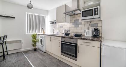 Leicester - Apartment - Sleeps 6 - 97ws