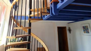 Apartamento familiar | 3 dormitorios, cortinas opacas, sistema de insonorización