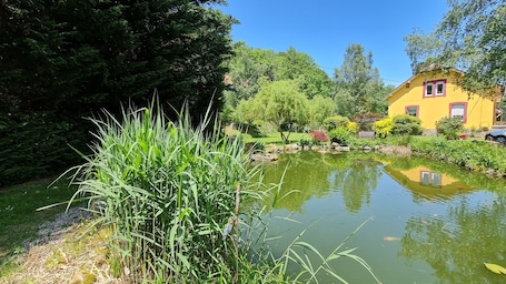 Exterior. DOMAINE DES GRAVIERS