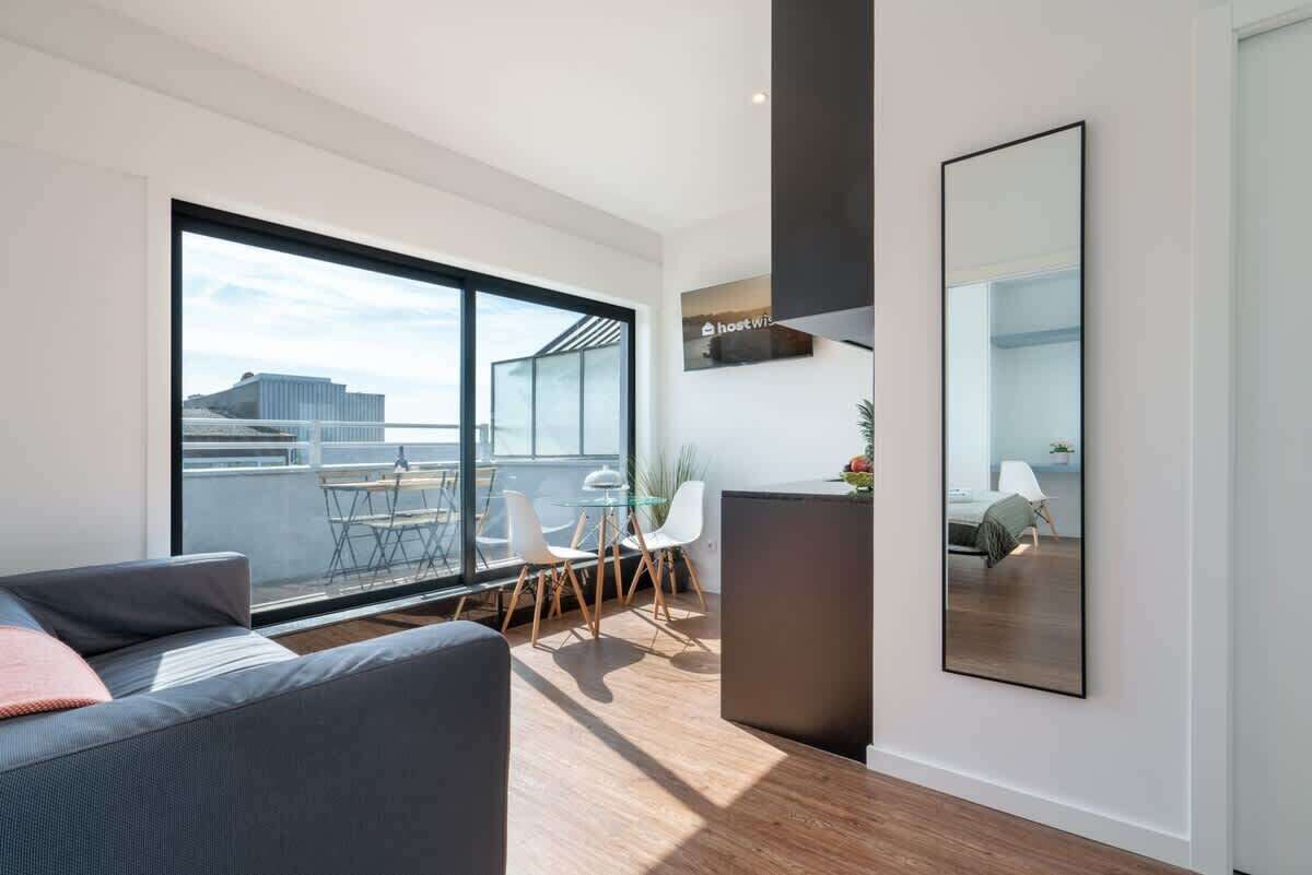 TV, offices