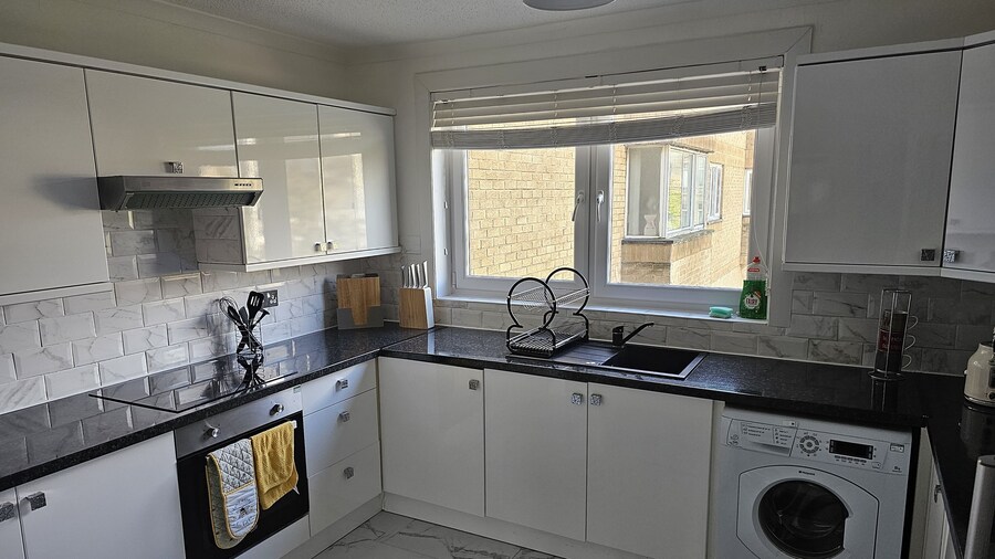 Snug - Colquhoun Square Apartment