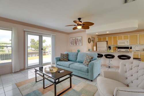Pet-Friendly Port Charlotte Home w/ Canal Access!