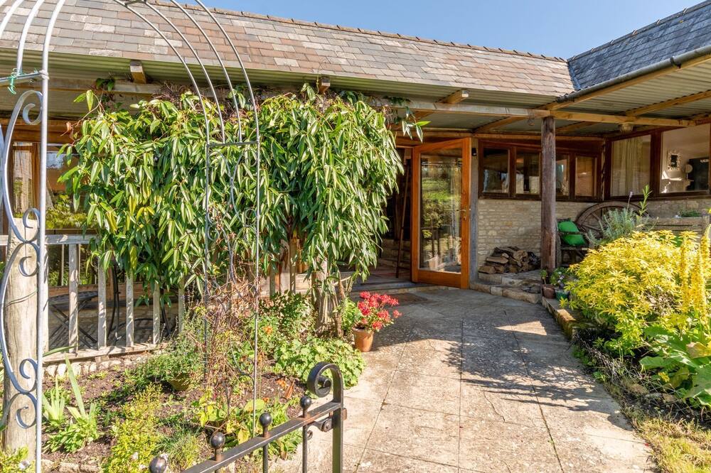 The Calf Pens - pet friendly, near Andoversford