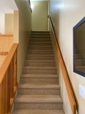 Interior - Red Rob #5 Red Mountain (Rossland)