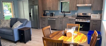 Erie Creek House - sleeps 4