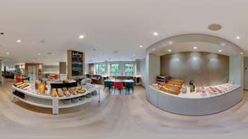Bữa sáng buffet hàng ngày (17 EUR/mỗi người)