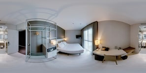 1 bedroom, minibar, in-room safe, desk