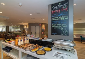 Daily buffet breakfast (EUR 17 per person)