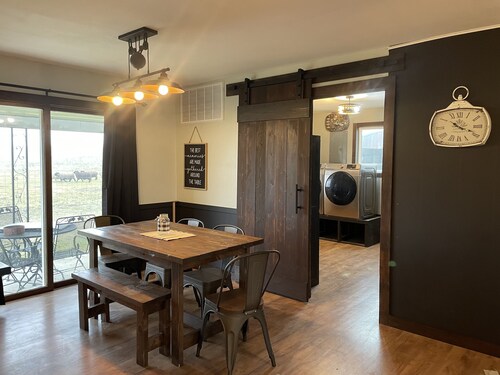 This country charm farmhouse is newly remodeled and super cute