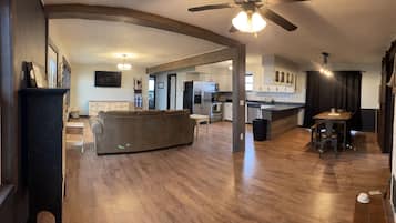 Smart TV, fireplace, DVD player, books