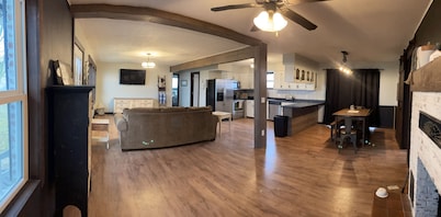 This country charm farmhouse is newly remodeled and super cute