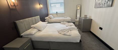 2 bedrooms, free WiFi, bed sheets
