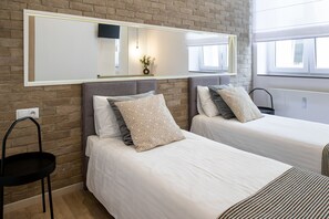 2 makuuhuonetta, silitysrauta/-lauta, ilmainen Wi-Fi, vuodevaatteet