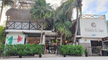 Fachada de la propiedad