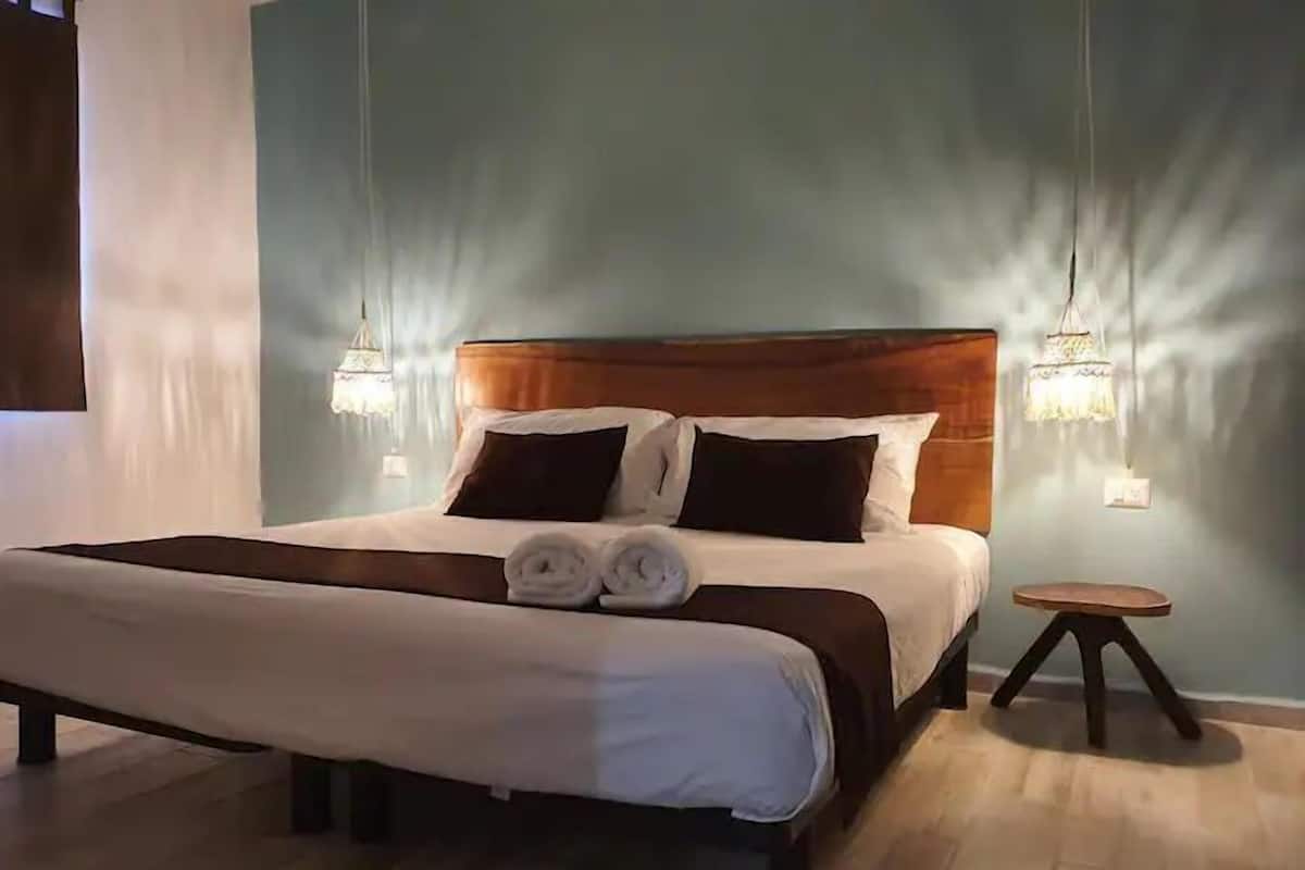 1 bedroom, free WiFi, bed sheets