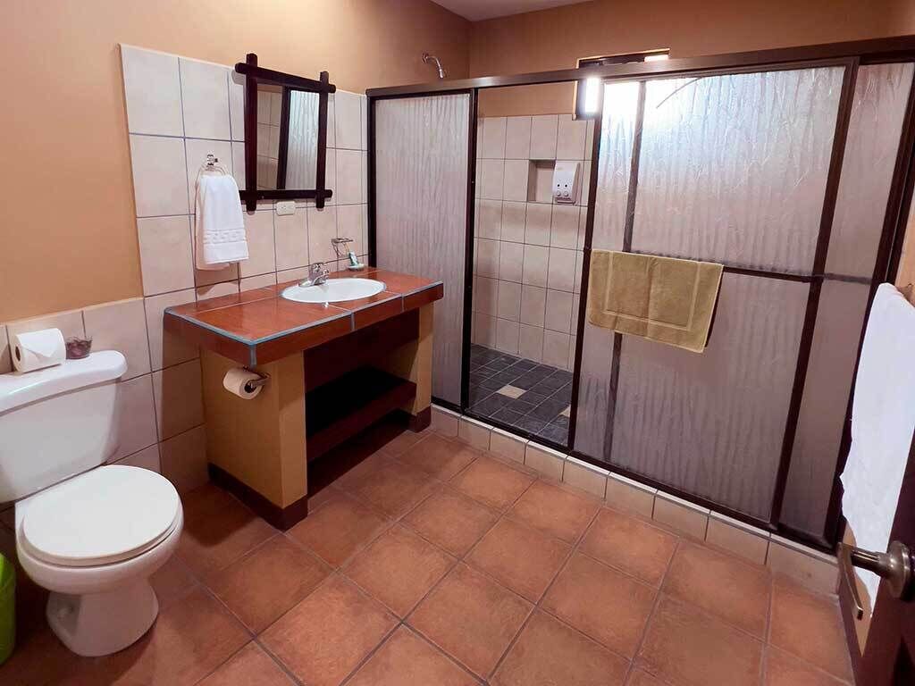 superior suite | bathroom | towels