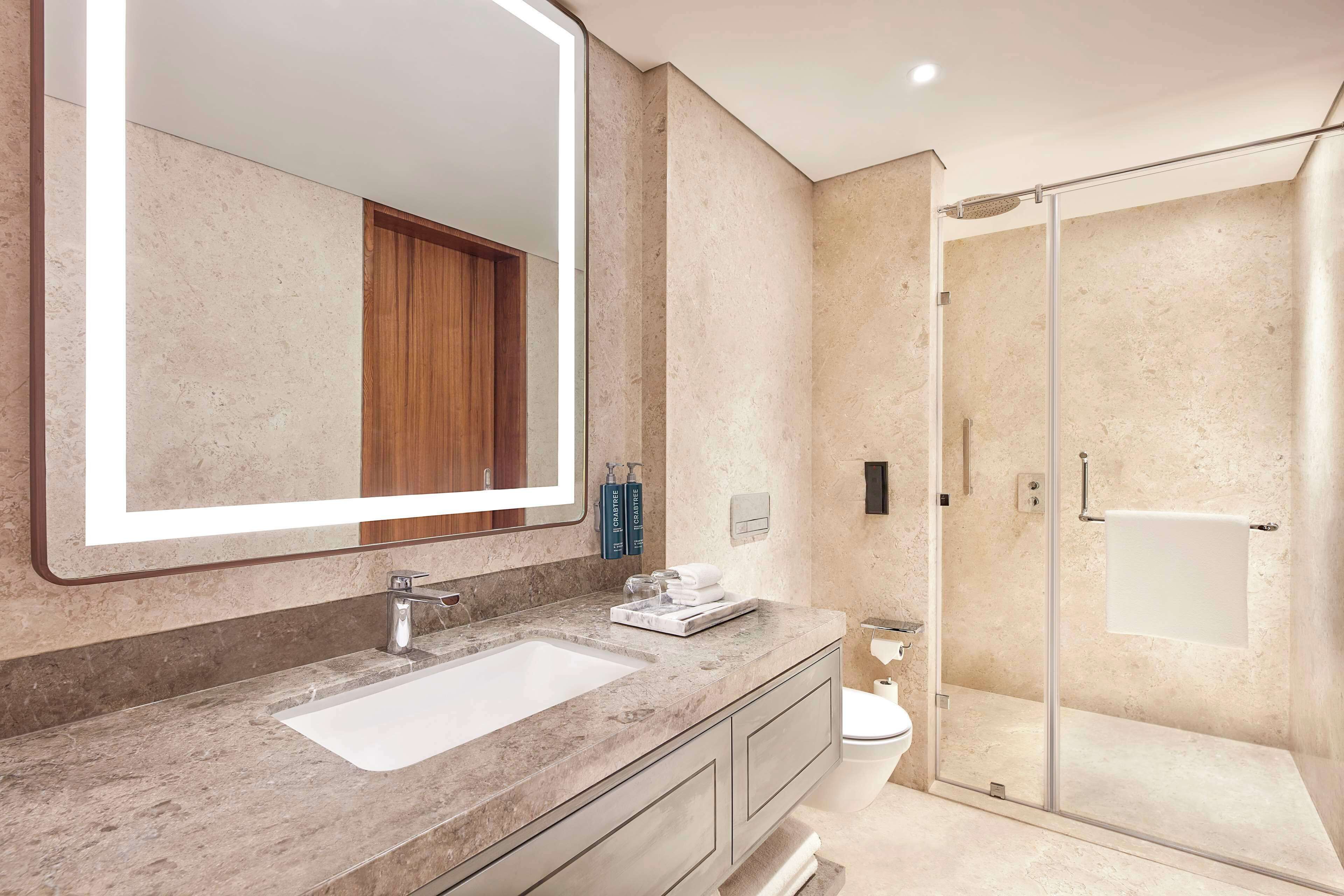 Suite Deluxe, 1 très grand lit | Salle de bain