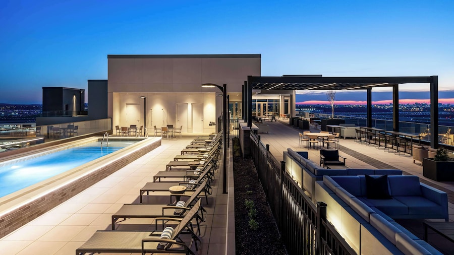 Hilton BNA Nashville Airport Terminal