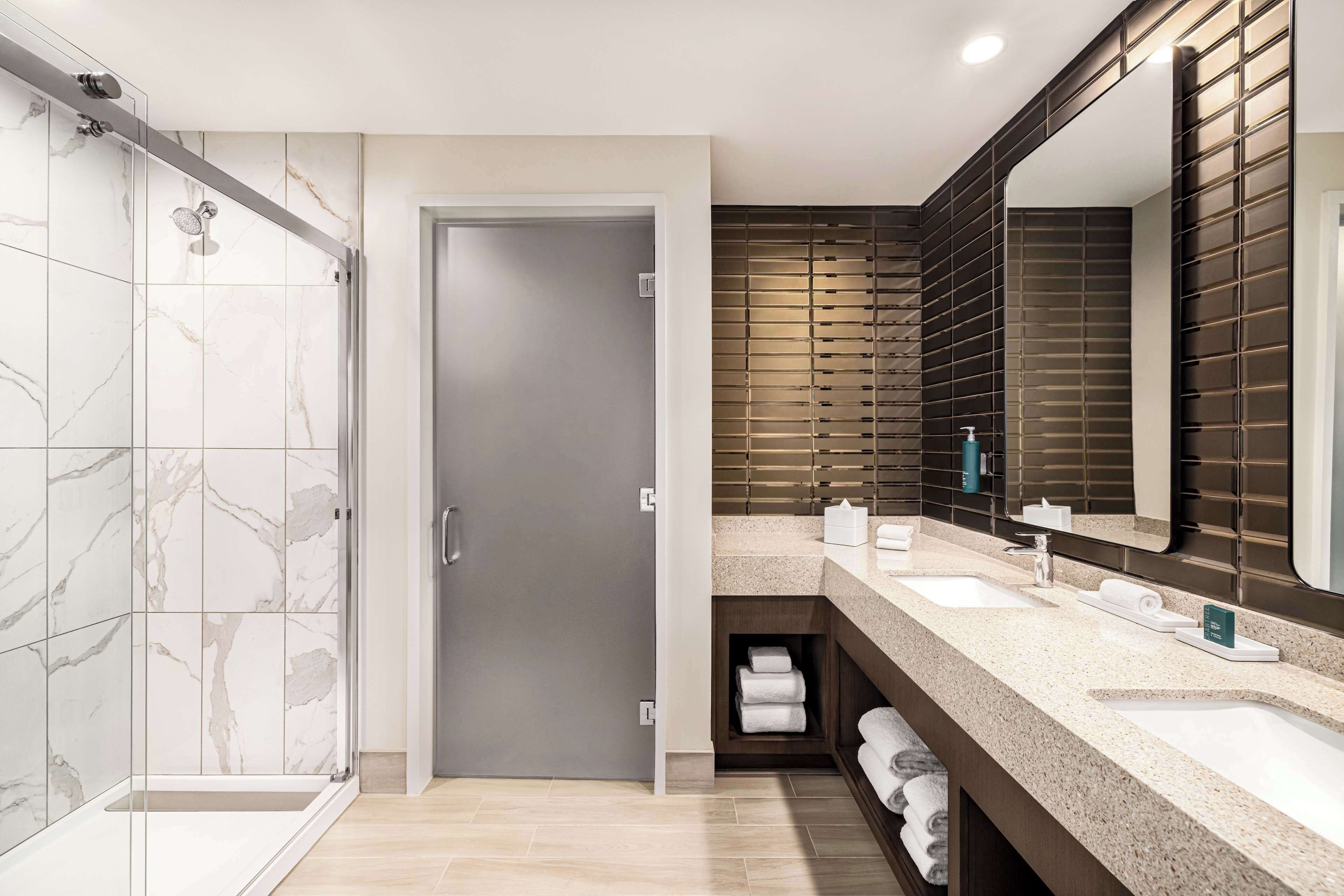 Foto - Hilton BNA Nashville Airport Terminal