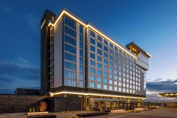 Hilton Bna Nashville Airport Terminal - Nashville, TN