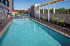 Alberca al aire libre por temporada 