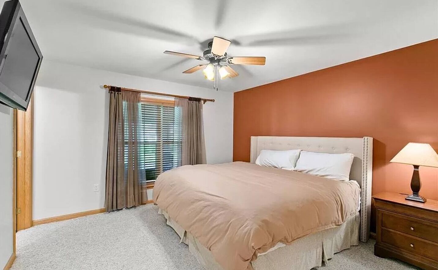 3 quartos, ferros/tábuas de passar roupa, Wi-Fi, roupa de cama