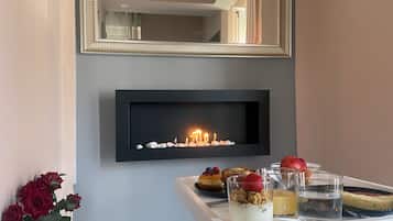 Design Suite | Living area | 42-inch flat-screen TV with cable channels