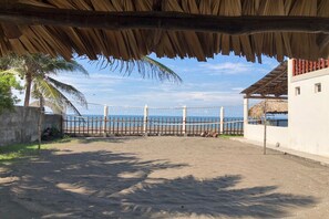 Am Strand, Liegestühle