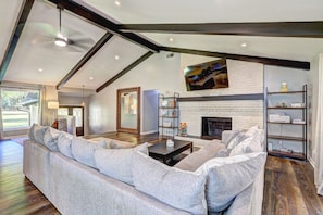 Smart TV, fireplace, video games