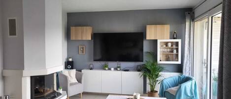 TV connectée, cheminée