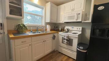 微波炉、烤箱、炉灶、茶具/咖啡用具