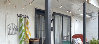 Hidden Gems in Heart of Suwanee 1Br/1Ba - 2 separate cottages available