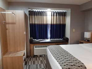 Suite, 1 cama Queen size y sofá cama, para no fumadores | Wifi gratis