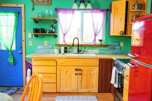 Fridge, microwave, oven, stovetop - Cozy Bungalow & Luxury Hot Tub! (Durango)