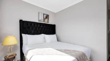2 bedrooms, desk, soundproofing, iron/ironing board