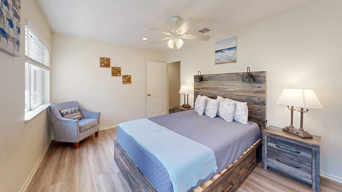 2 bedrooms, desk, iron/ironing board, free WiFi