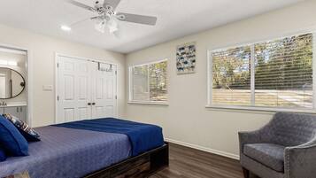 2 habitaciones, tabla de planchar con plancha y wifi gratis