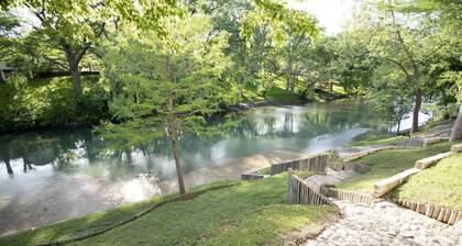 Guadalupe River Retreat | Deck, Kayak + Fire Pit