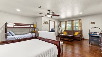 4 chambres, fer et planche Ă repasser, Wi-Fi gratuit