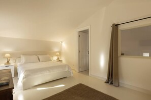 5 bedrooms, iron/ironing board, free WiFi, bed sheets