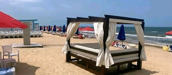 Relax in a Cozy and Private Beachside Chalet