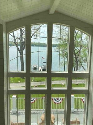 Interior - Luxury Lakefront Retreat (Onsted)